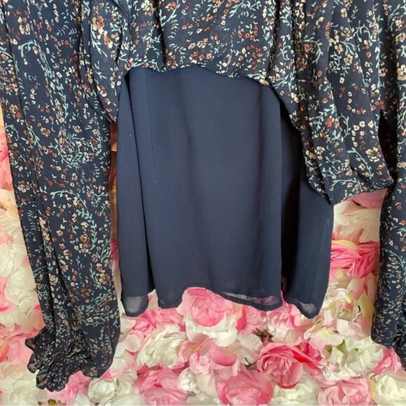 Reitmans Paisley Long Sleeve Blouse Sz M - Picture 7 of 9